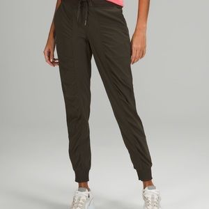 Lululemon Dance studio mid rise  jogger